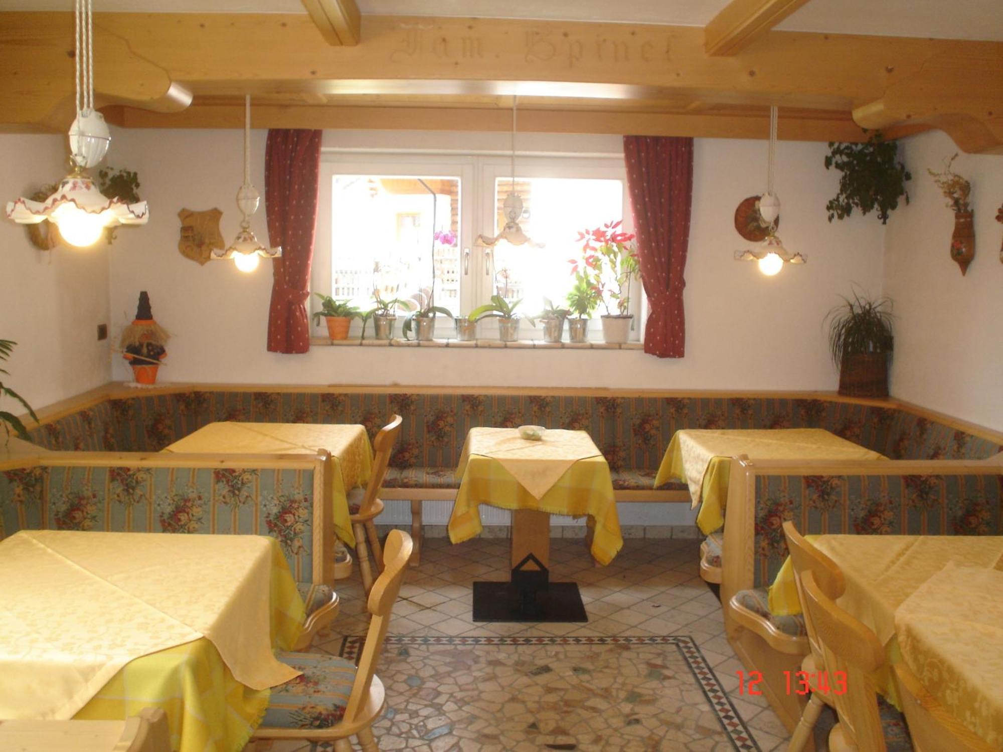 Garni Villa Cecilia Mazzin Eksteriør bilde